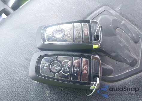 2021 Lincoln Corsair Standard from USA, damaged, VIN 5LMCJ1C96MUL09621